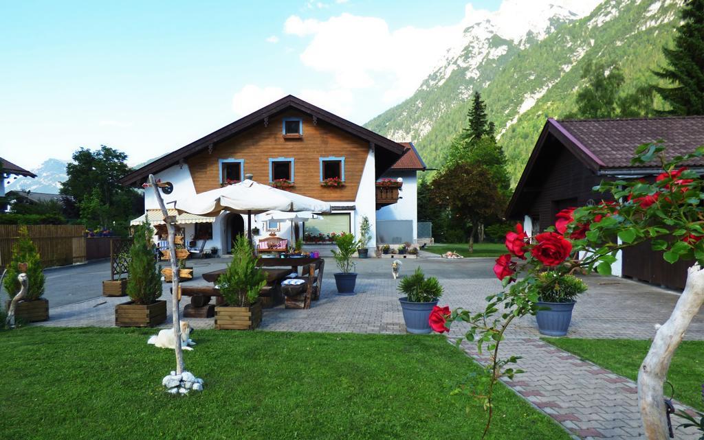 Gaestehaus Edlhuber Миттенвальд Экстерьер фото