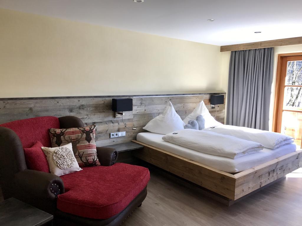 Gaestehaus Edlhuber Миттенвальд Экстерьер фото