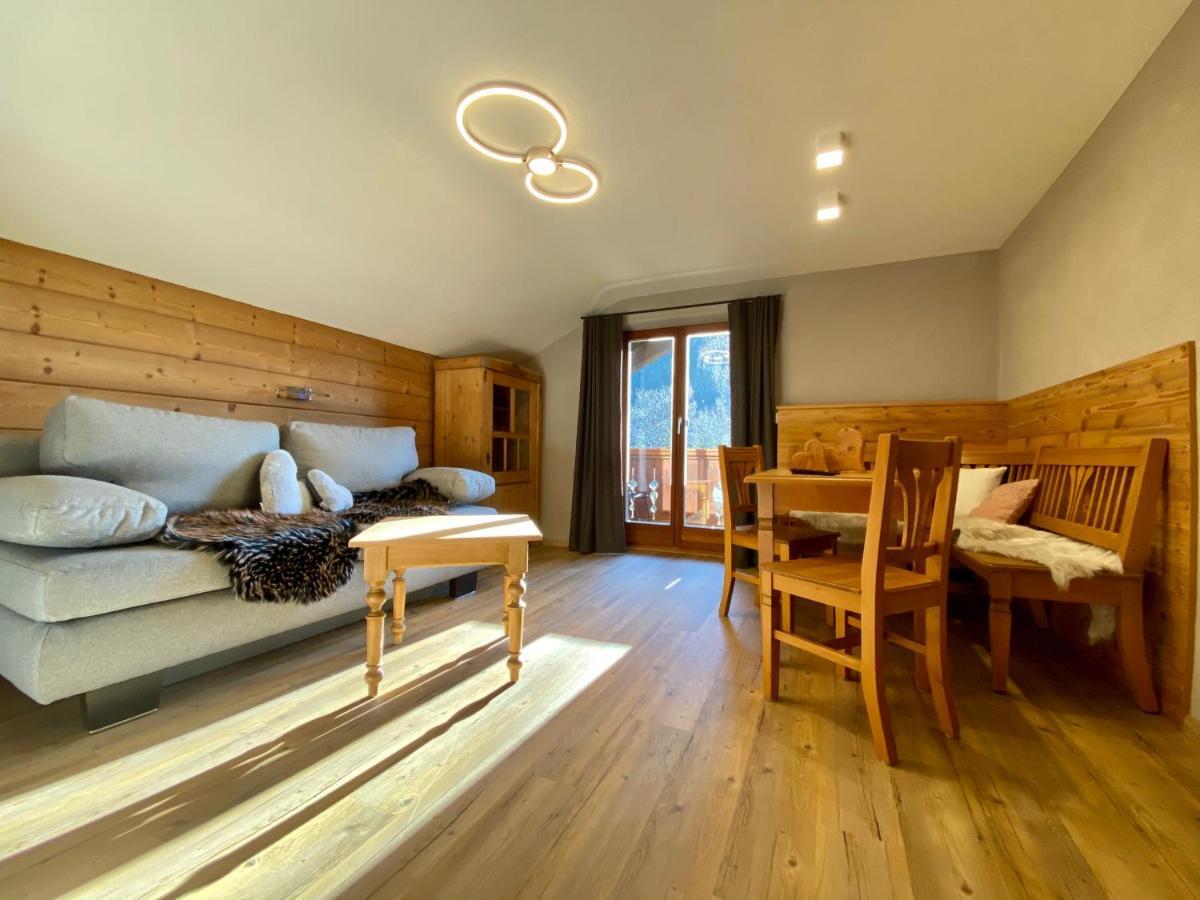 Gaestehaus Edlhuber Миттенвальд Экстерьер фото