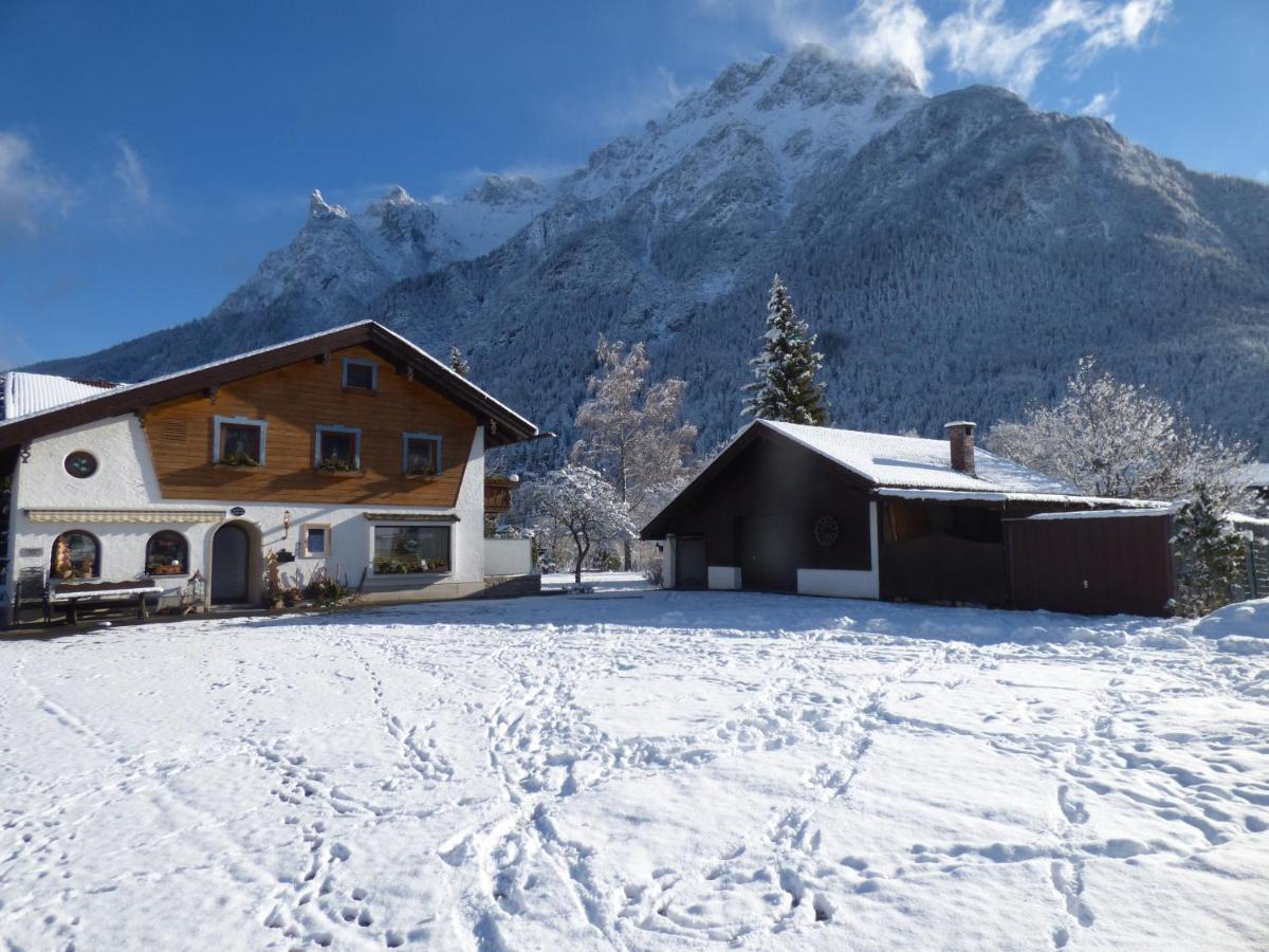 Gaestehaus Edlhuber Миттенвальд Экстерьер фото